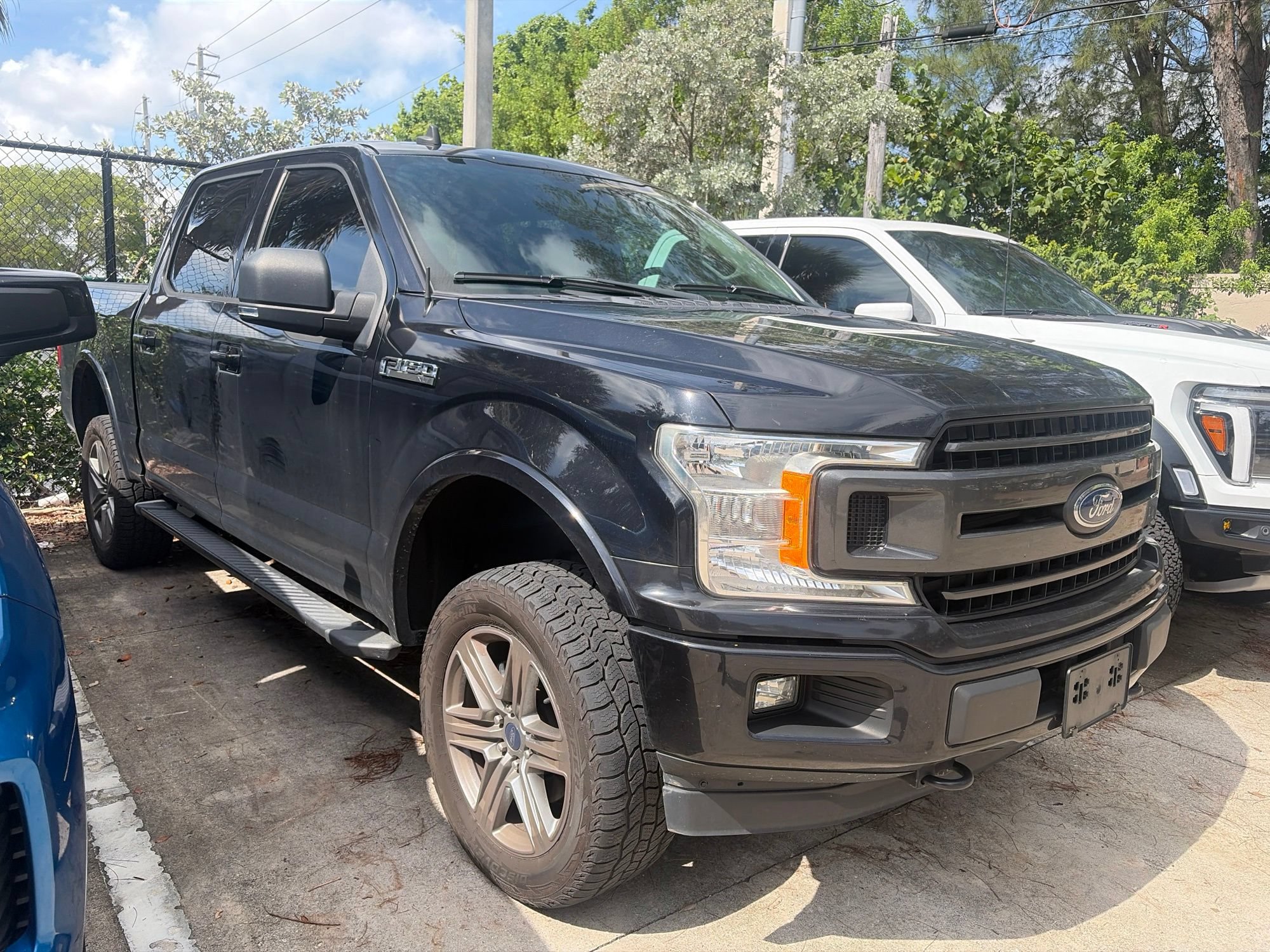 Used 2019 Ford F150 XLT w/ Equipment Group 302A Luxury AWD/4WD image 2