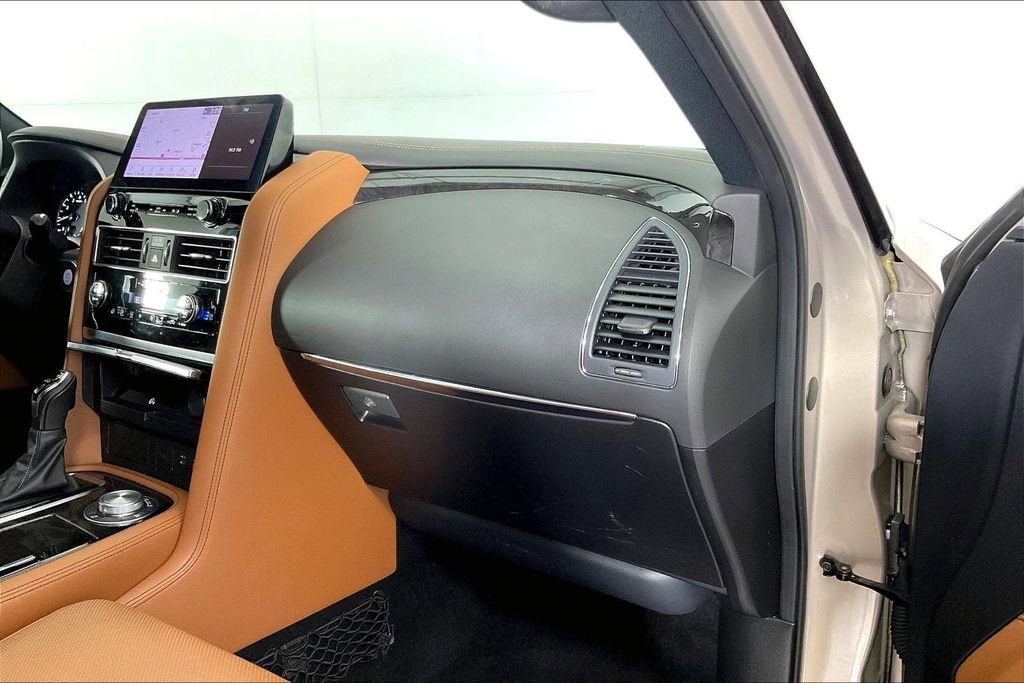 Used 2024 INFINITI QX80 Sensory AWD/4WD image 22