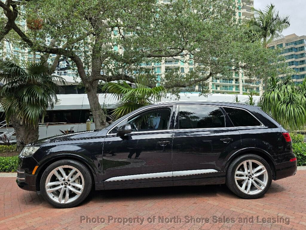Used 2017 Audi Q7 3.0T Prestige AWD/4WD image 5