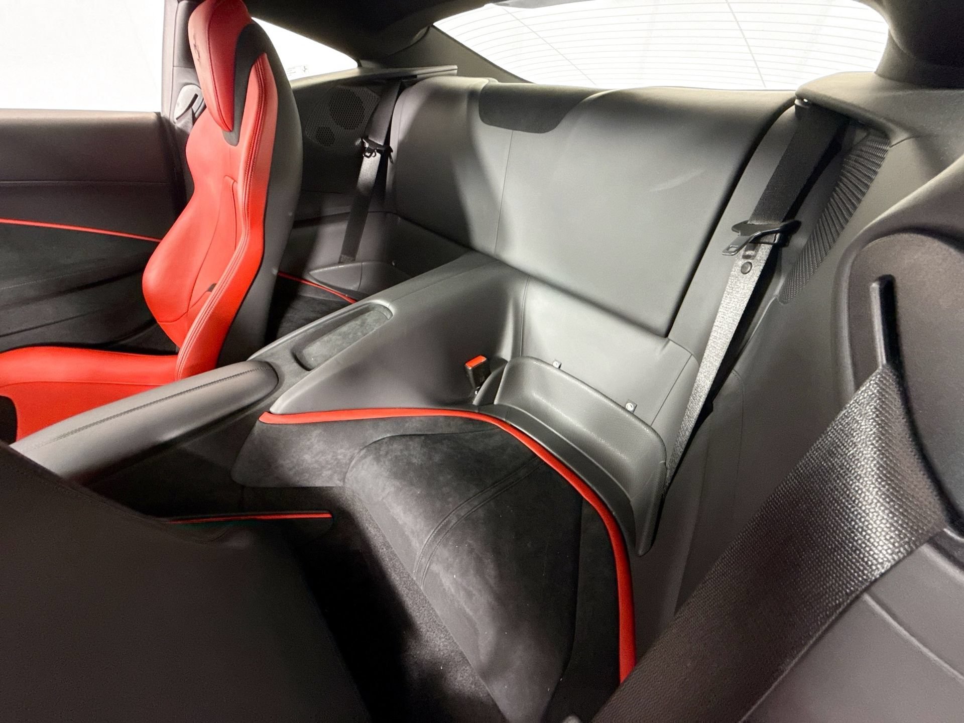 Certified 2022 Ferrari Roma RWD image 19