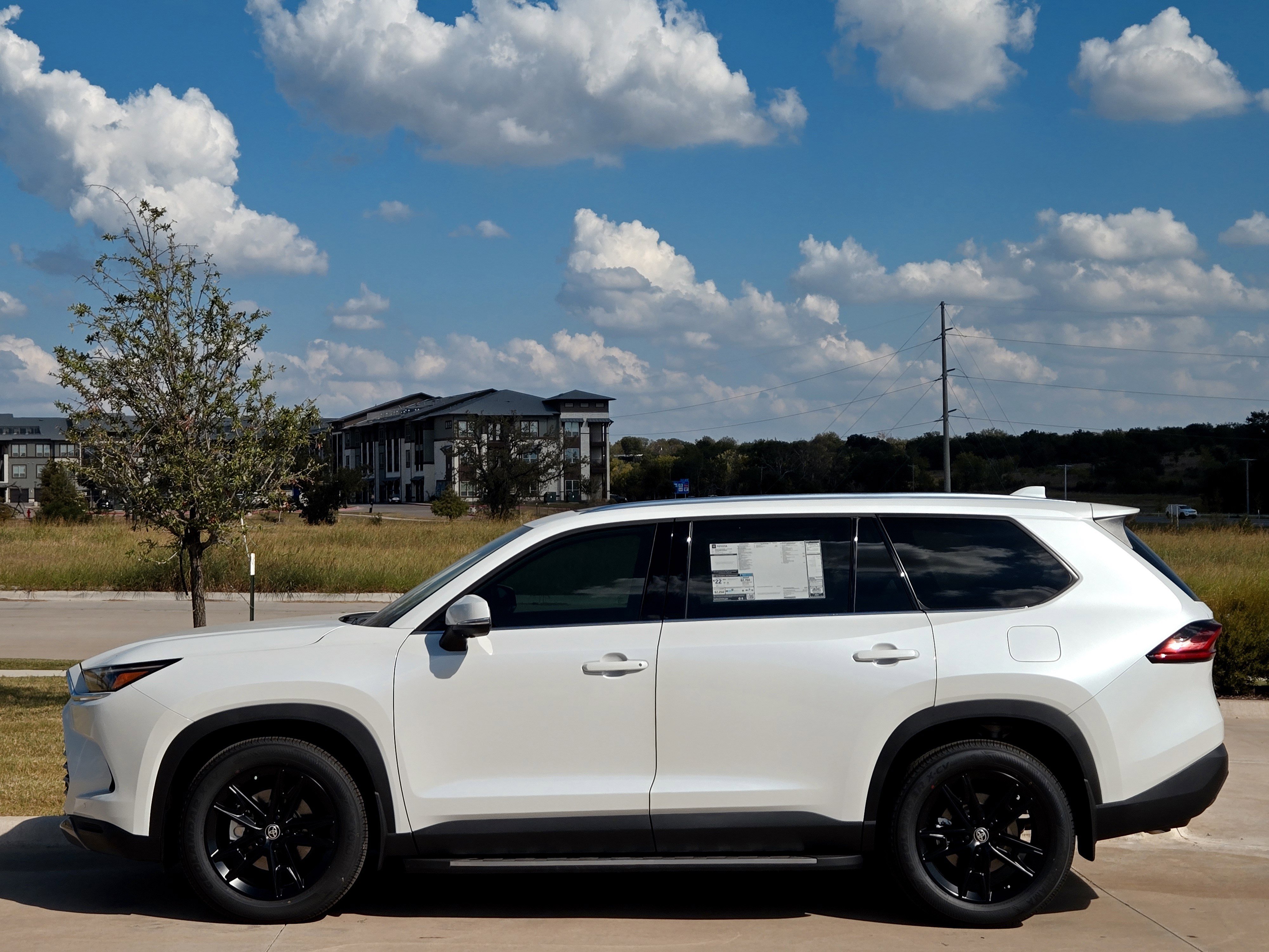 New 2026 Toyota Grand Highlander Limited image 3