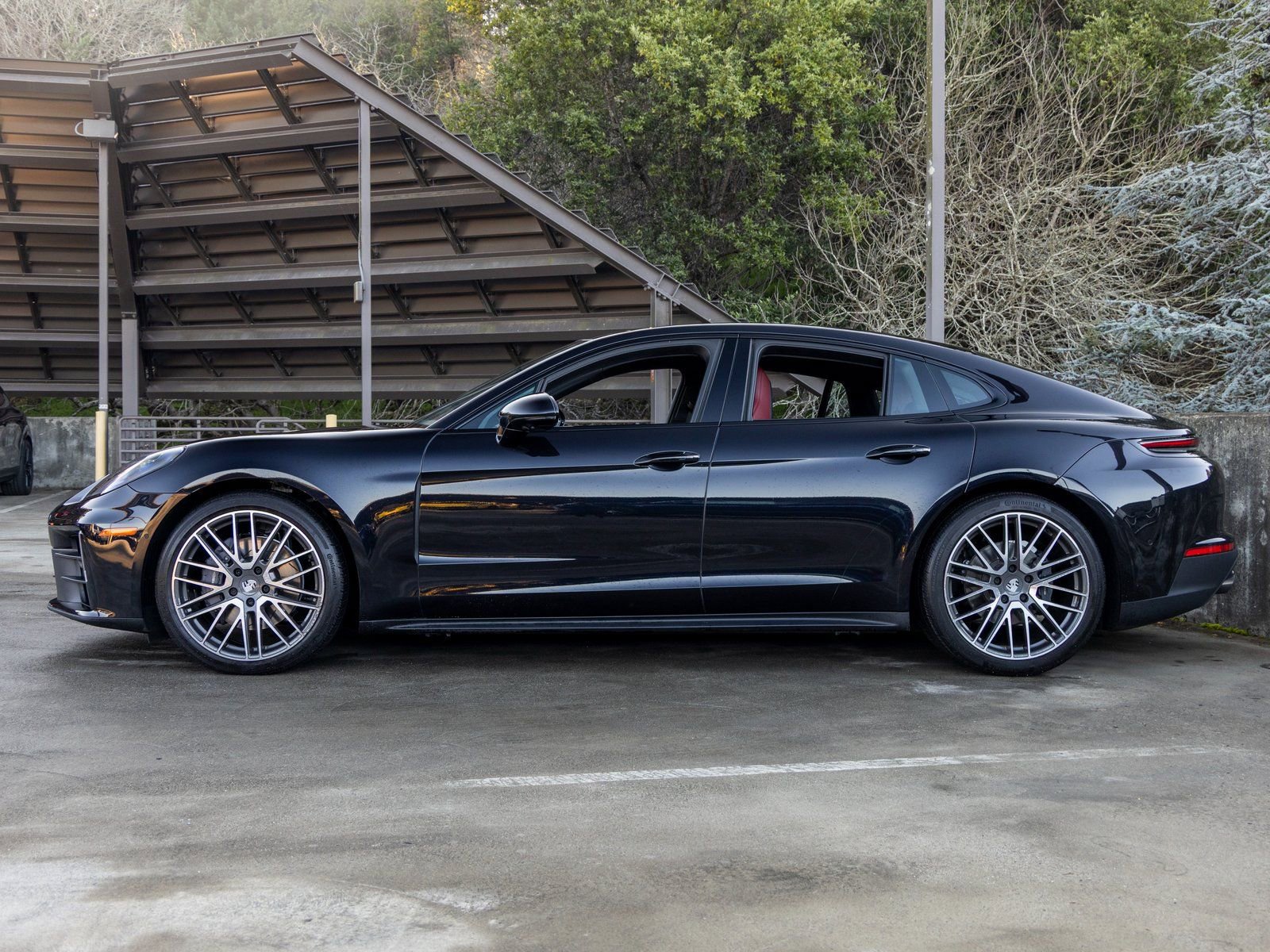 Certified 2024 Porsche Panamera image 2