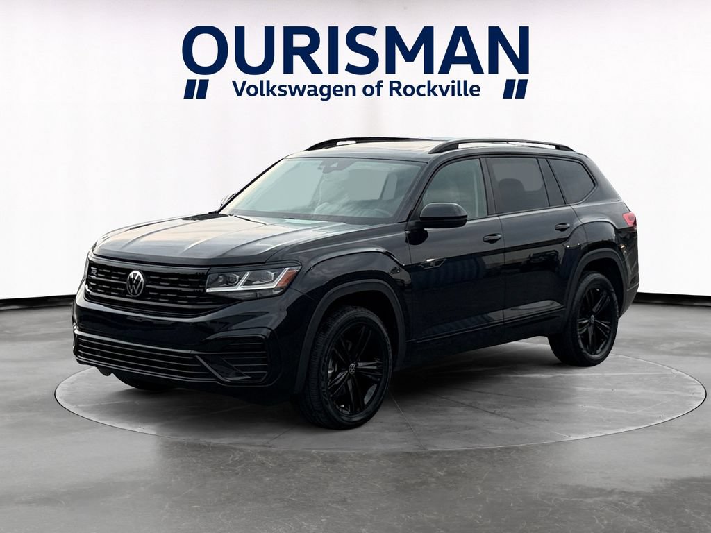 Used 2023 Volkswagen Atlas SEL R-Line AWD/4WD image 2