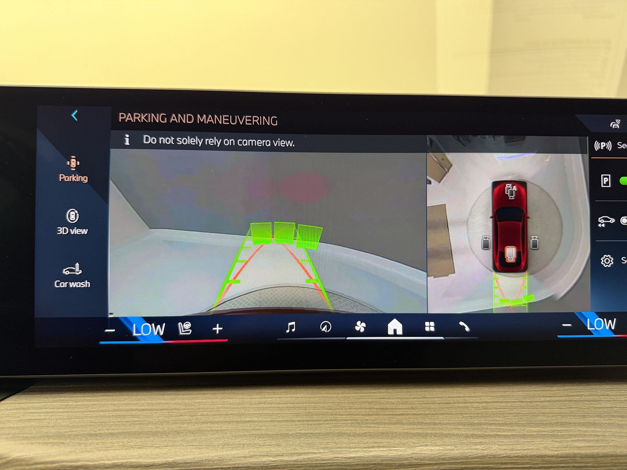 Certified 2025 BMW i4 eDrive40 w/ M Sport Package RWD image 20