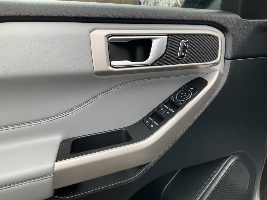 Used 2023 Ford Explorer XLT w/ Equipment Group 202A image 20