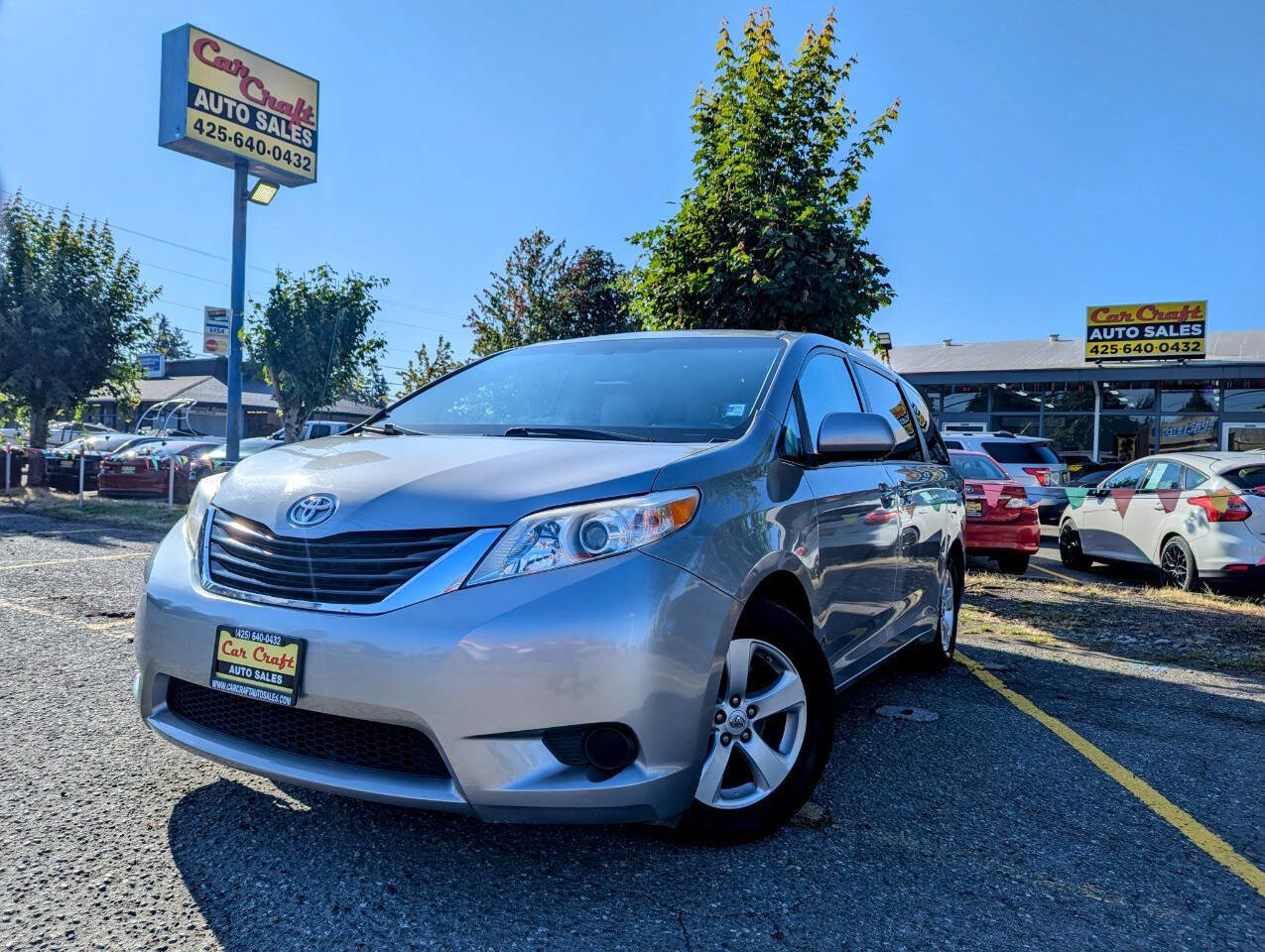 Used 2014 Toyota Sienna LE