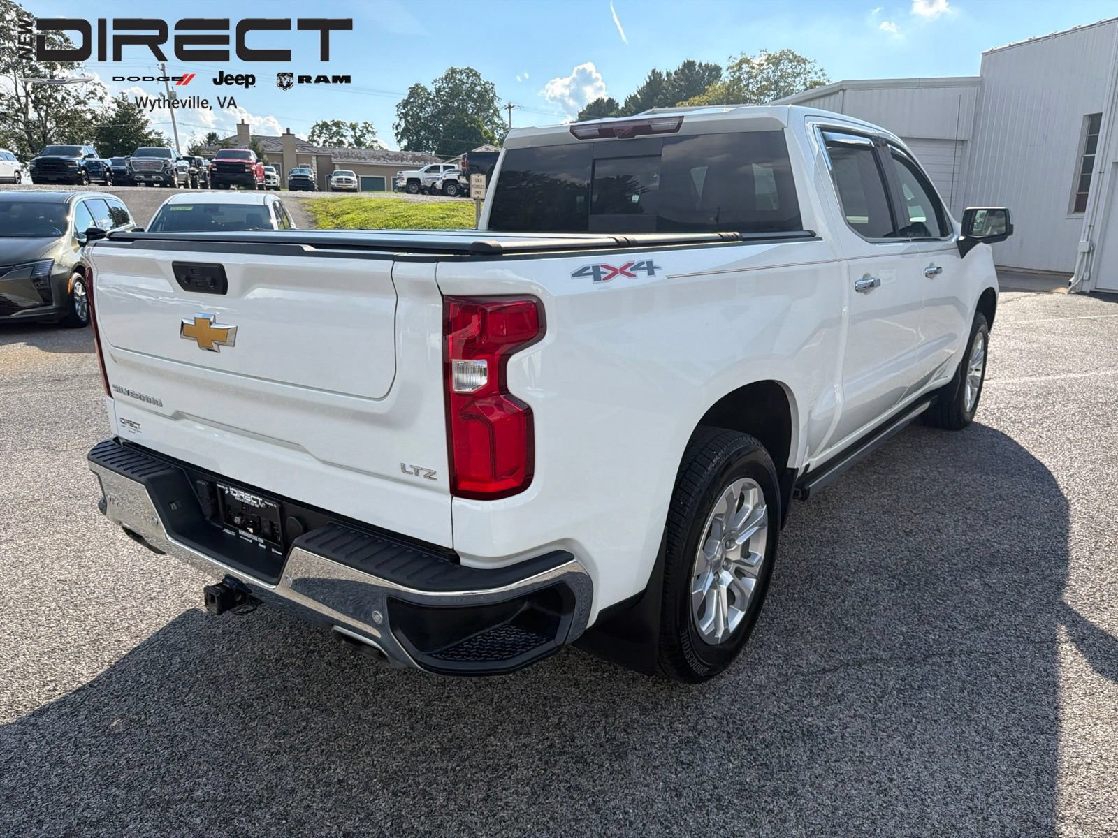 Used 2024 Chevrolet Silverado 1500 LTZ w/ Technology Package AWD/4WD image 11