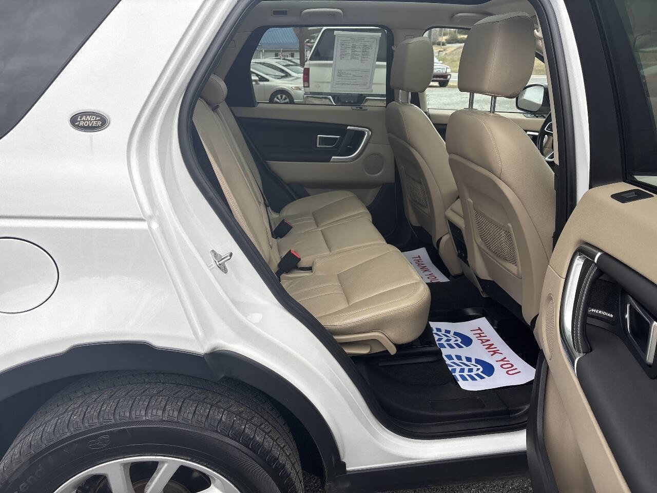 Used 2017 Land Rover Discovery Sport HSE image 17