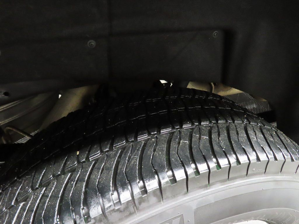 Used 2020 Chevrolet Silverado 2500 LTZ w/ LTZ Plus Package image 31