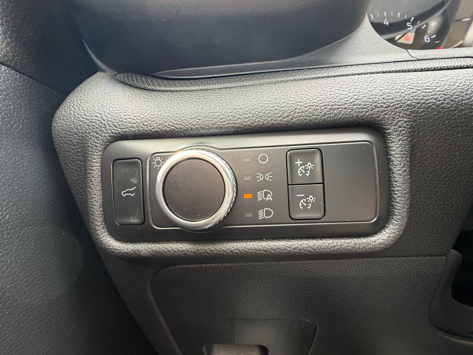 Used 2021 Ford Explorer 4WD image 29