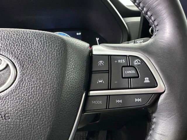Used 2024 Toyota Grand Highlander XLE AWD/4WD image 27