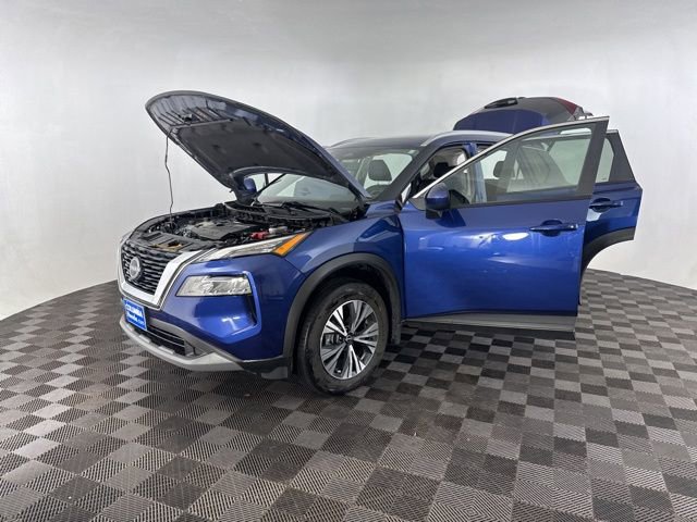 Used 2023 Nissan Rogue SV w/ SV Premium B Package image 4