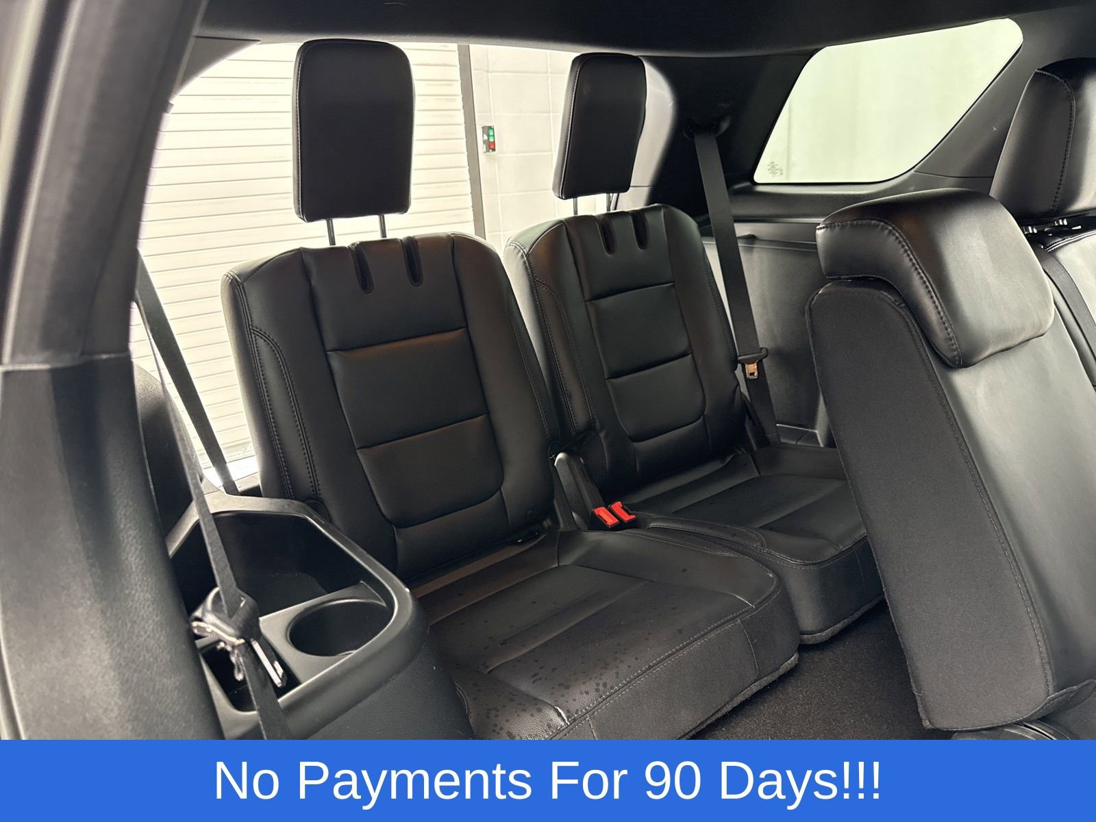 Used 2019 Ford Explorer XLT w/ Equipment Group 202A AWD/4WD image 32