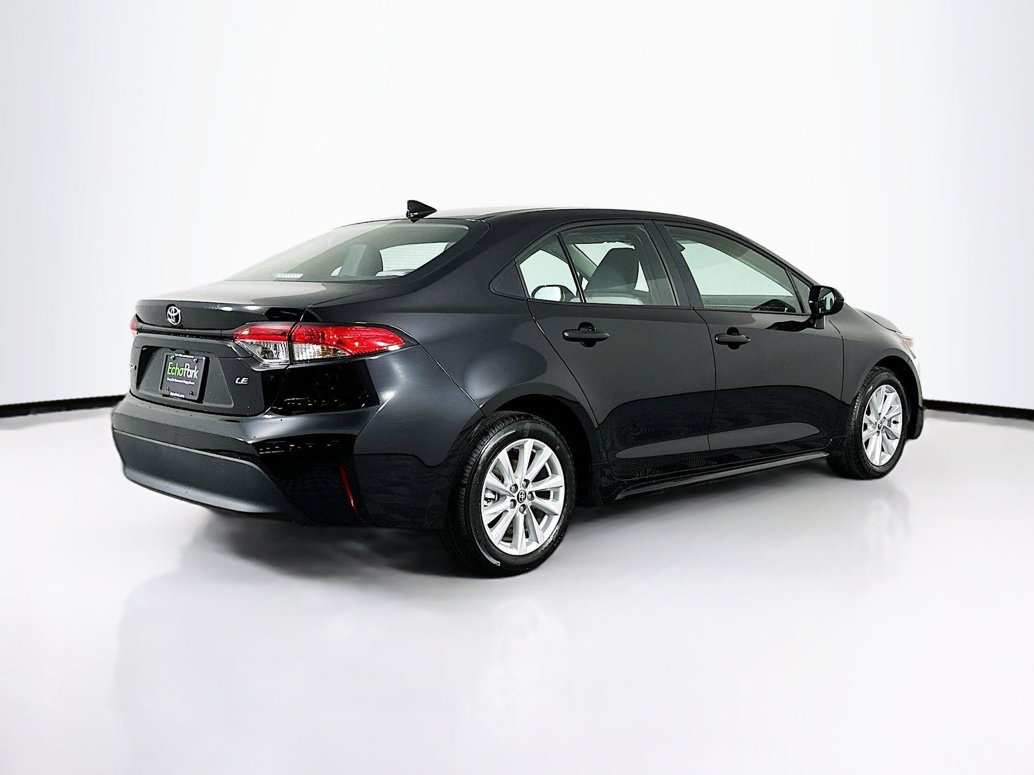 Used 2026 Toyota Corolla LE w/ LE Premium Package image 9