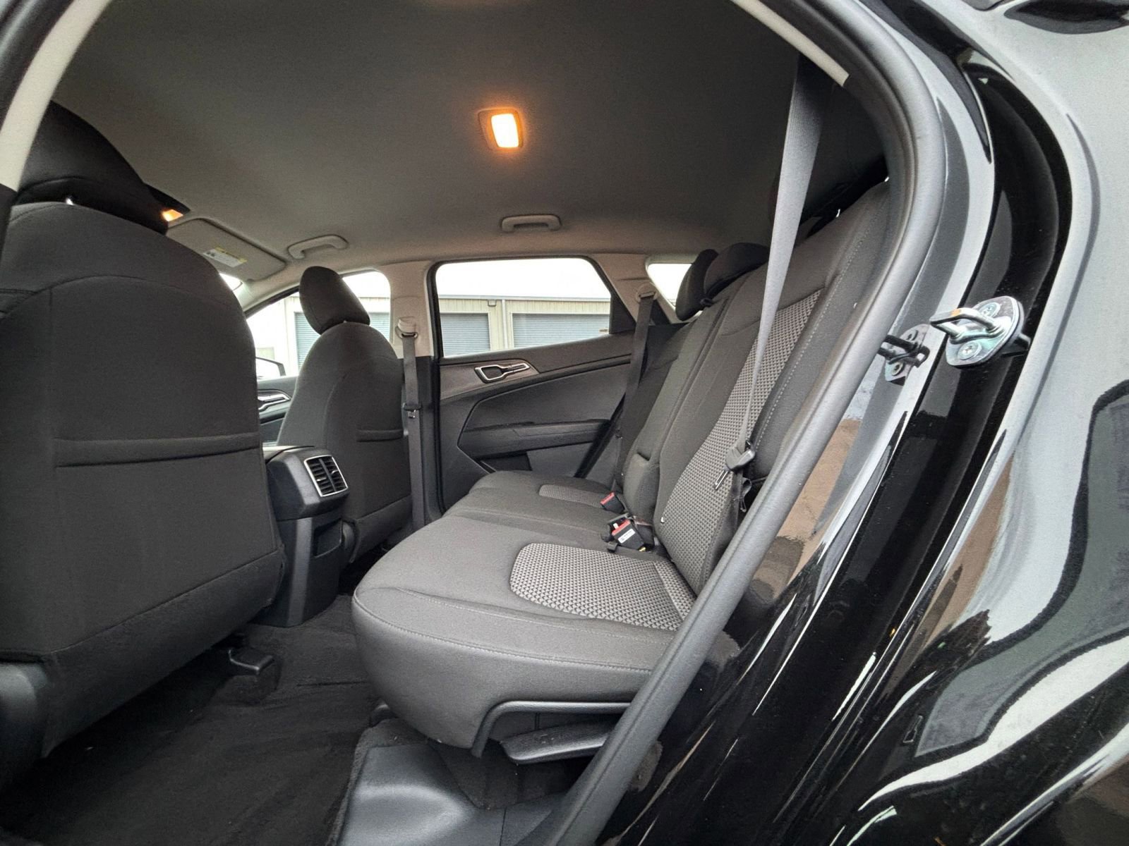 Used 2025 Kia Sportage LX image 24