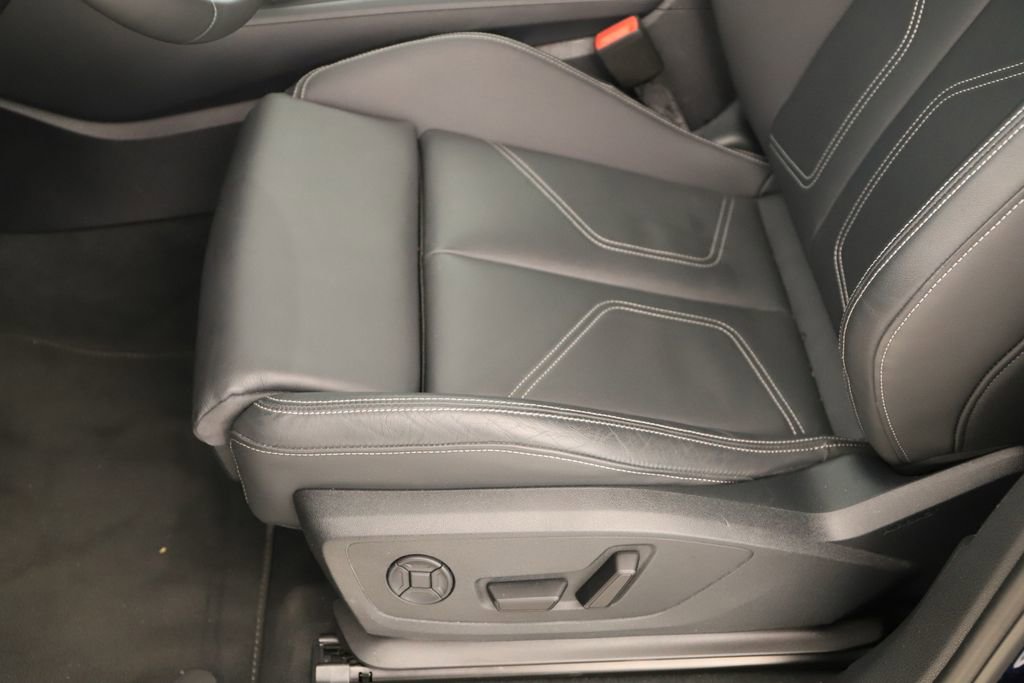 Used 2025 Audi Q3 2.0T Premium w/ Convenience Package image 25