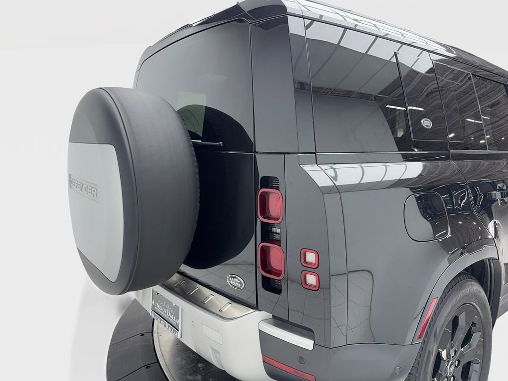 Used 2022 Land Rover Defender 110 S image 7
