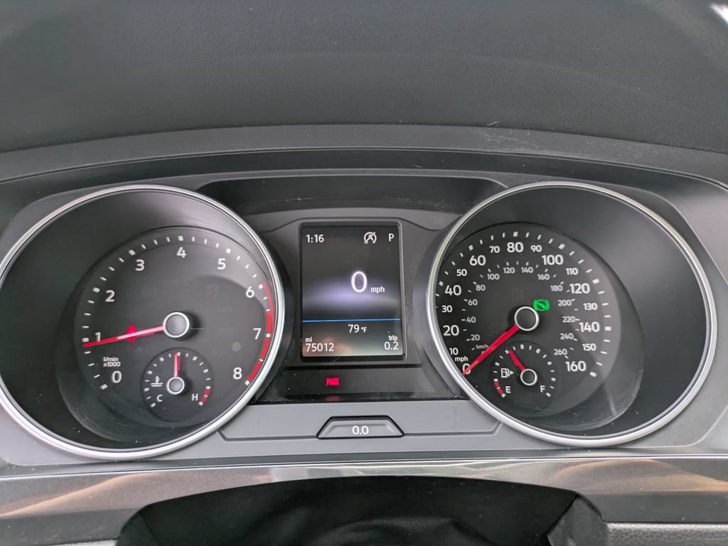 Used 2018 Volkswagen Tiguan SE FWD image 28