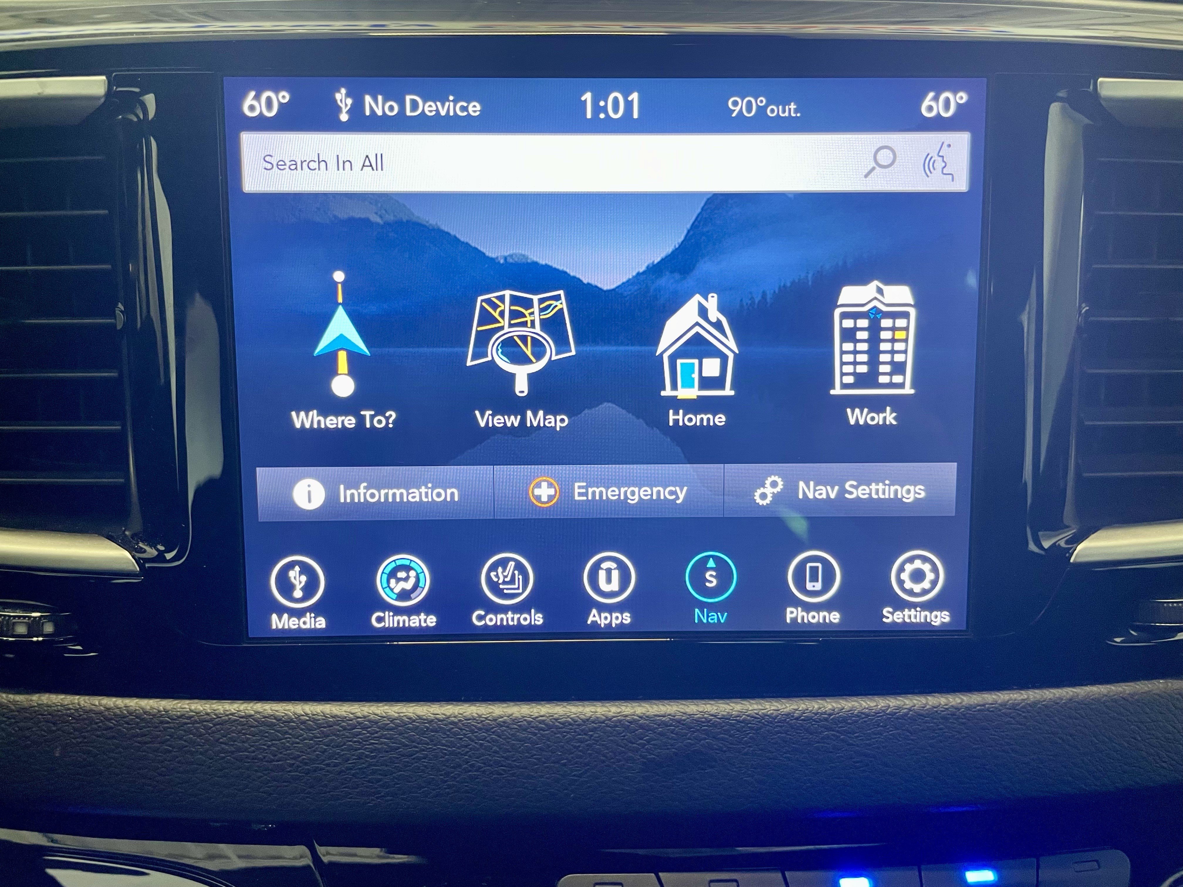 Used 2020 Chrysler Pacifica Touring-L w/ Advanced Safetytec Group AWD/4WD image 26