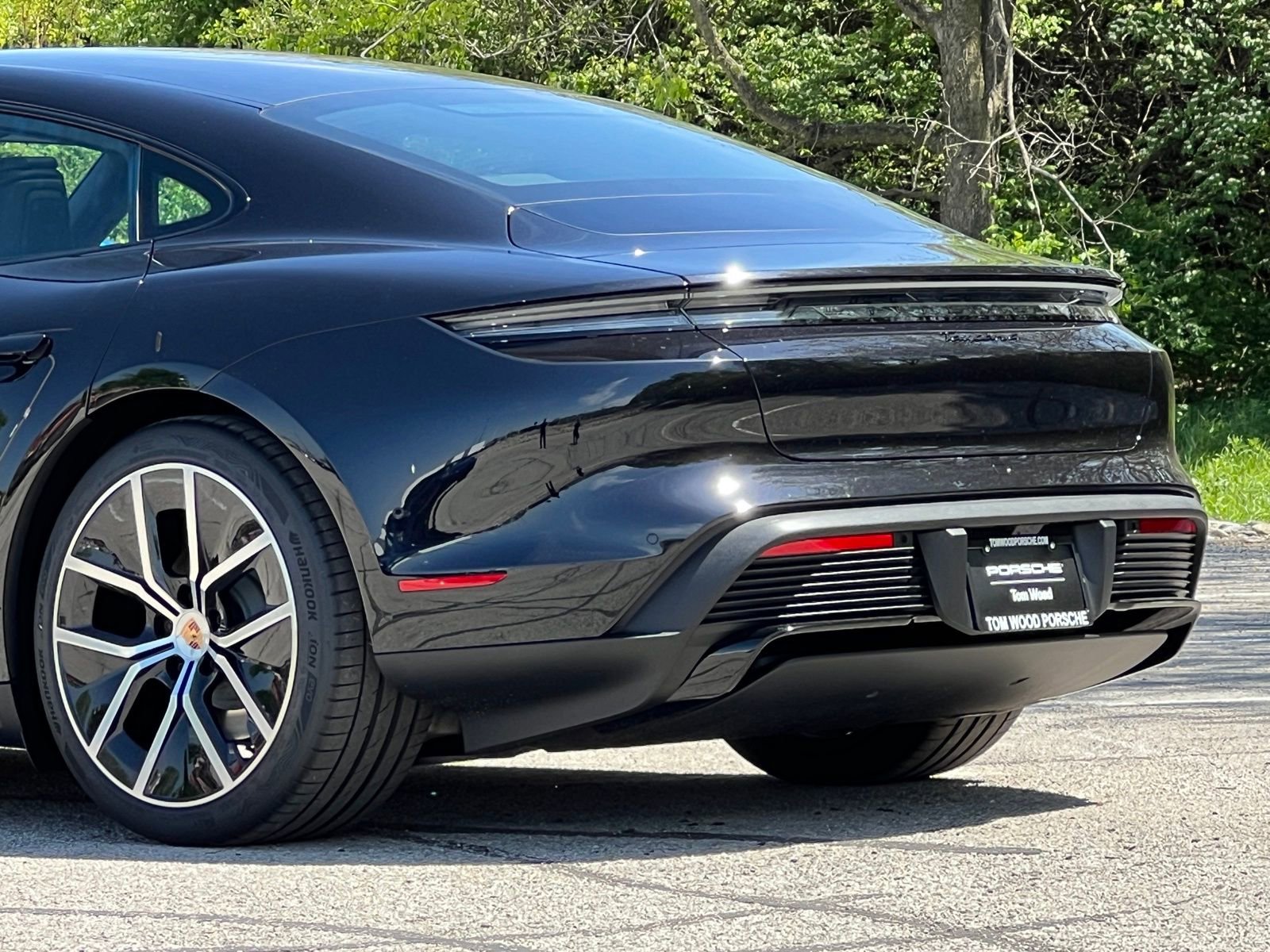 New 2026 Porsche Taycan AWD/4WD image 10