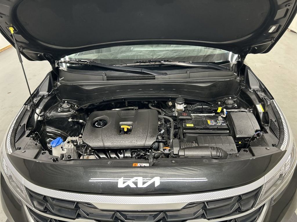 Certified 2024 Kia Seltos LX AWD/4WD image 23