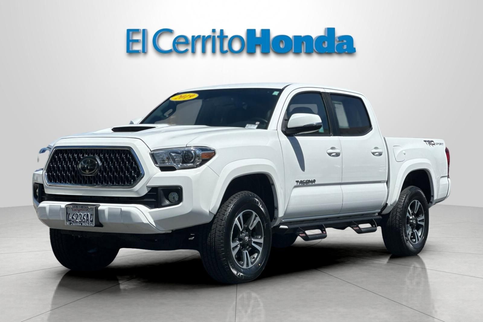 Used 2019 Toyota Tacoma TRD Sport w/ Technology Package image 7
