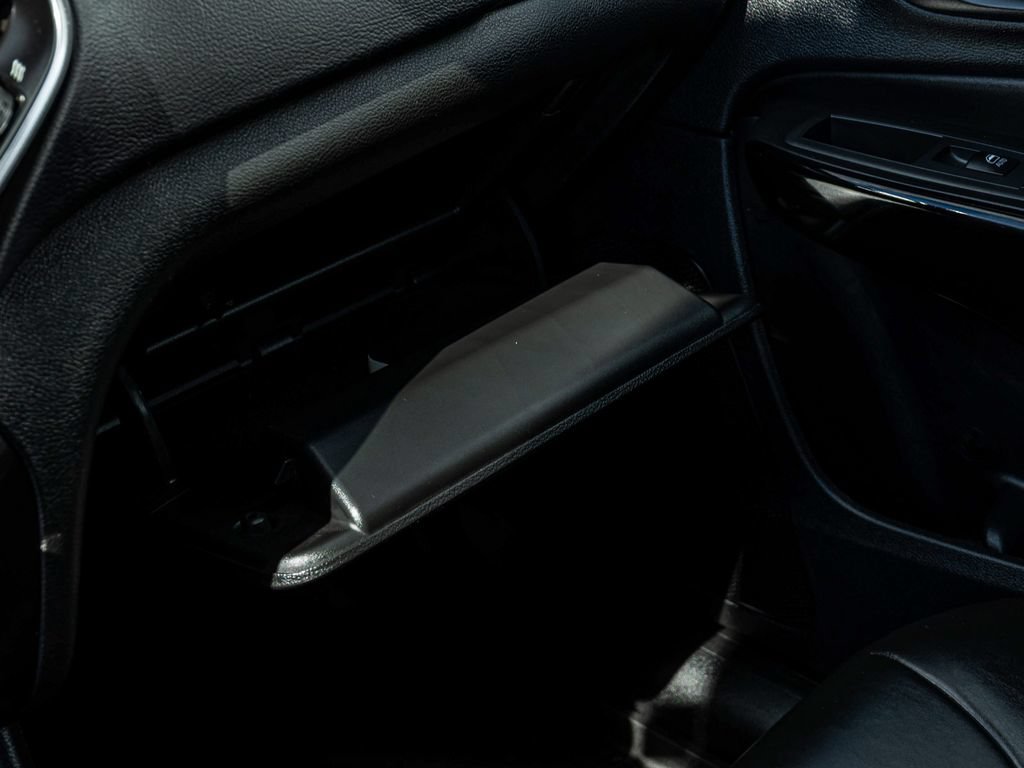 Certified 2021 Jeep Cherokee Latitude Plus AWD/4WD image 19