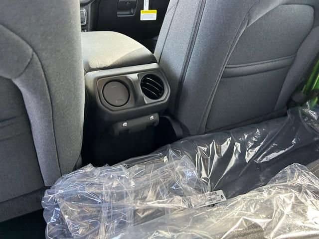 New 2025 Jeep Gladiator Sport image 15