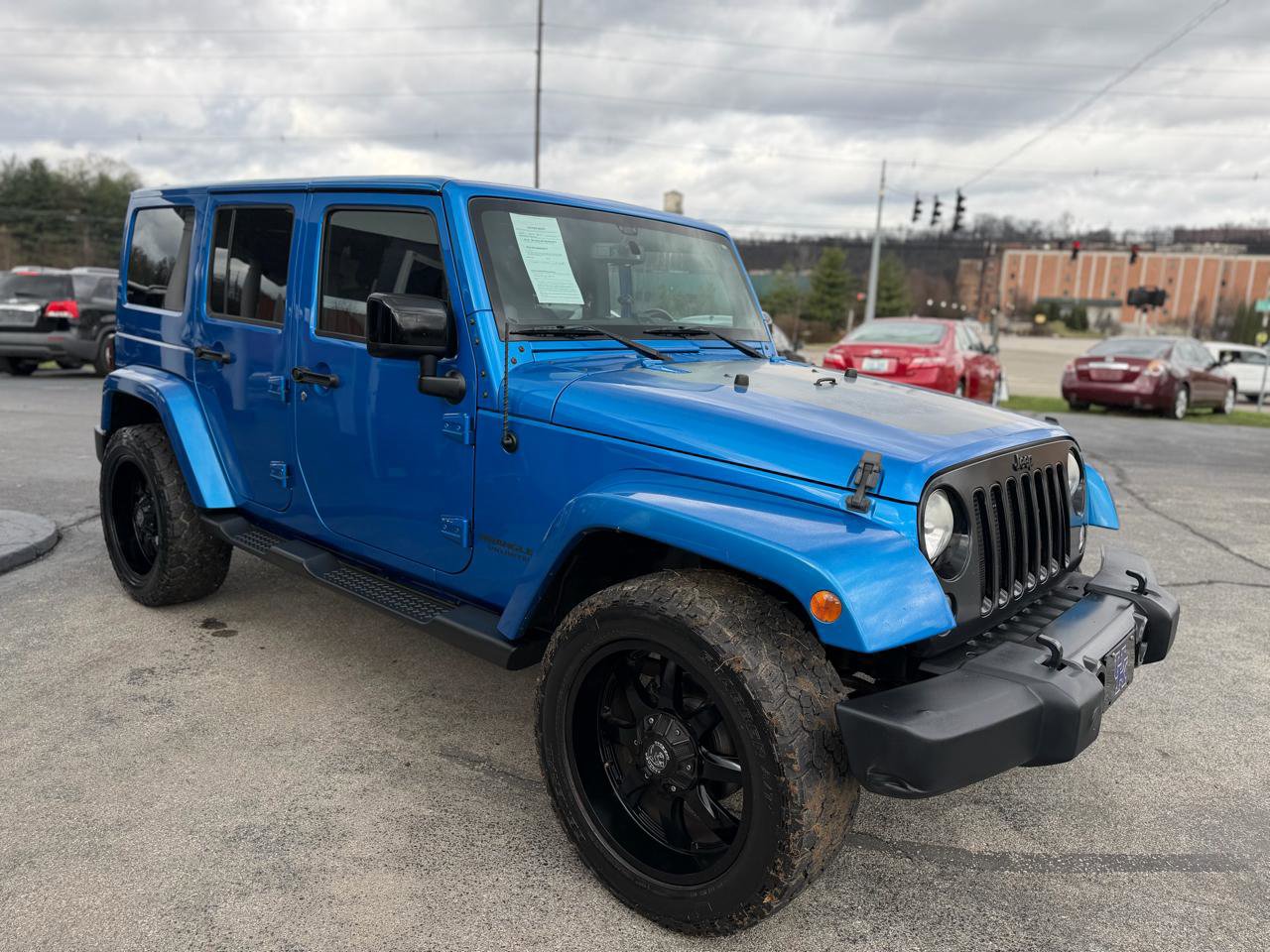 Used 2014 Jeep Wrangler Unlimited Sahara AWD/4WD image 5