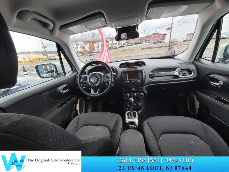 Used 2015 Jeep Renegade Latitude w/ Popular Equipment Group image 8