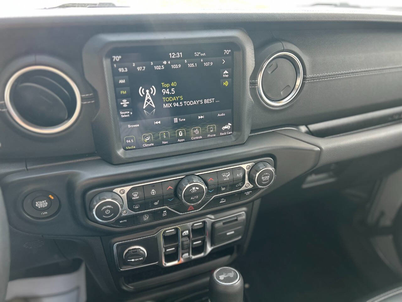 Used 2022 Jeep Wrangler Unlimited Sahara w/ Cold Weather Group image 11