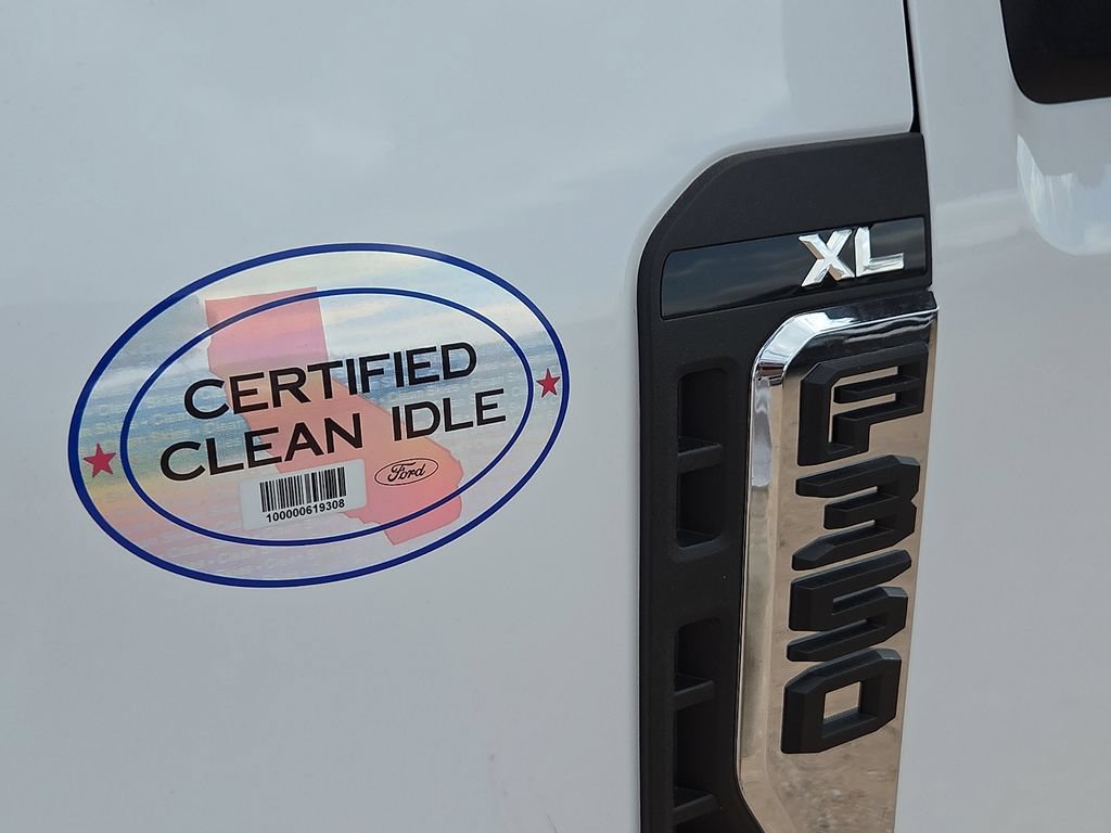 New 2026 Ford F350 XL w/ XL Chrome Package AWD/4WD image 15