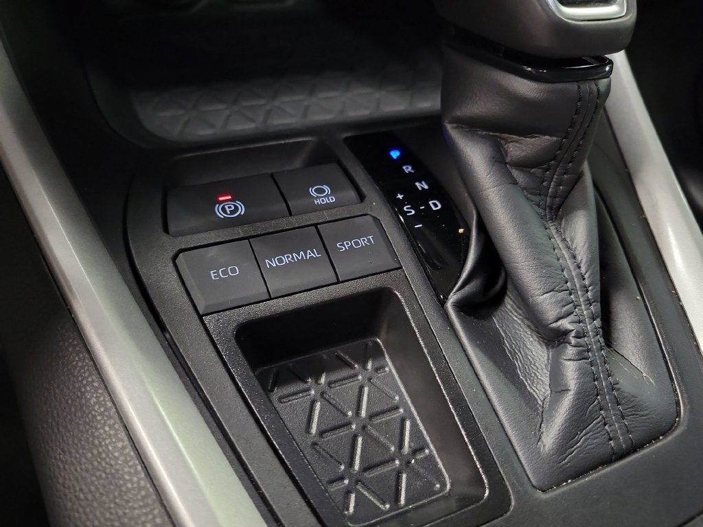 Used 2023 Toyota RAV4 XLE Premium FWD image 18