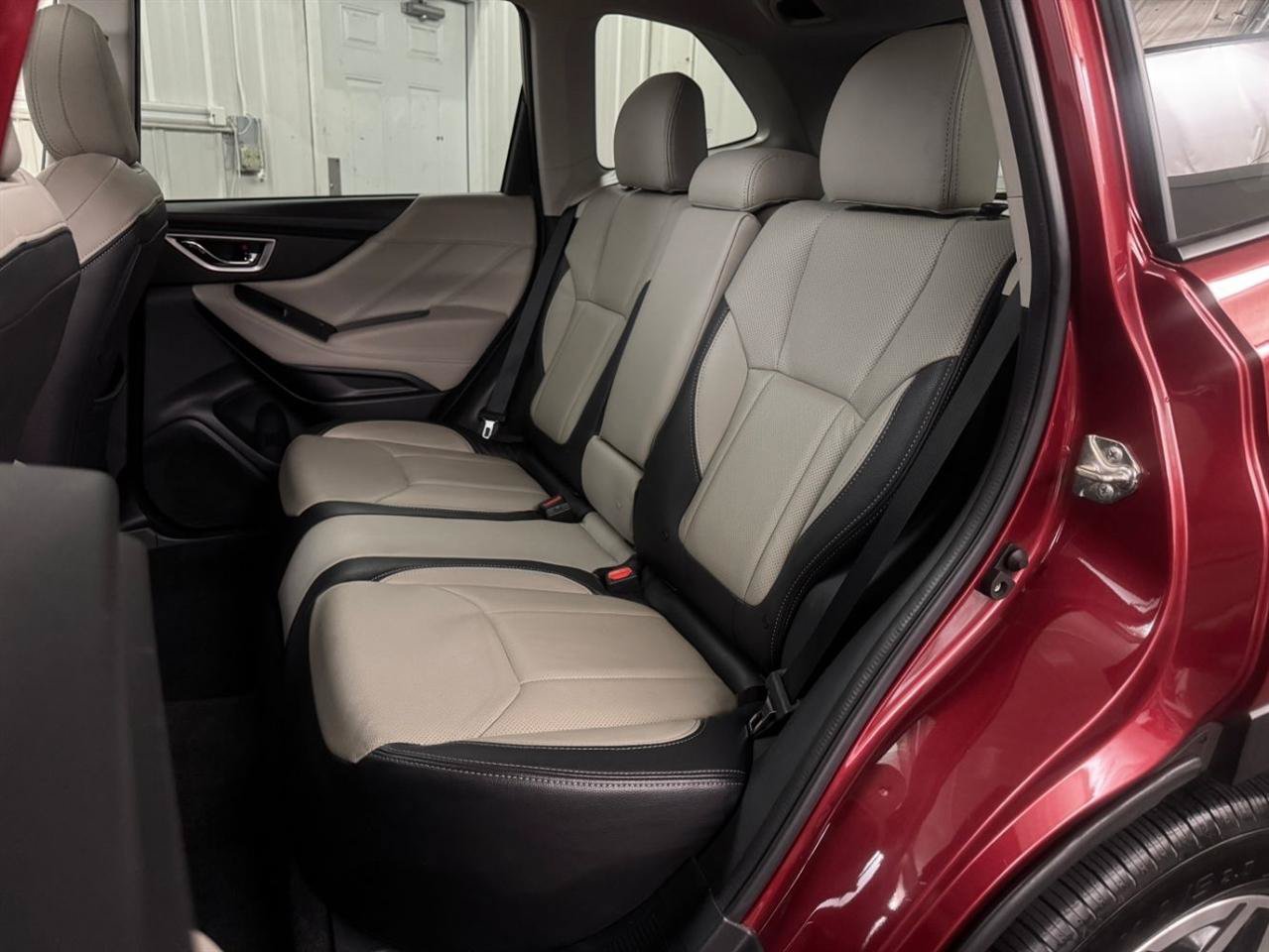 Used 2020 Subaru Forester Premium AWD/4WD image 8