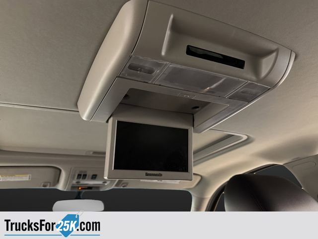 Used 2013 Chevrolet Suburban LTZ image 13