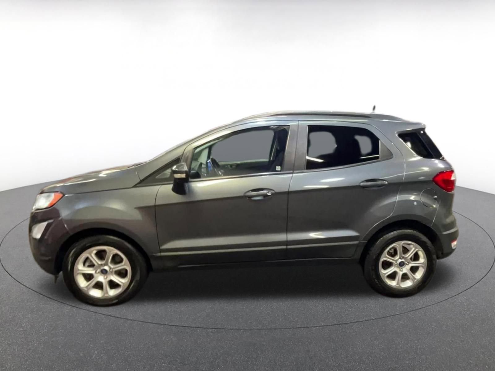 Used 2020 Ford EcoSport SE w/ SE Convenience Package image 9