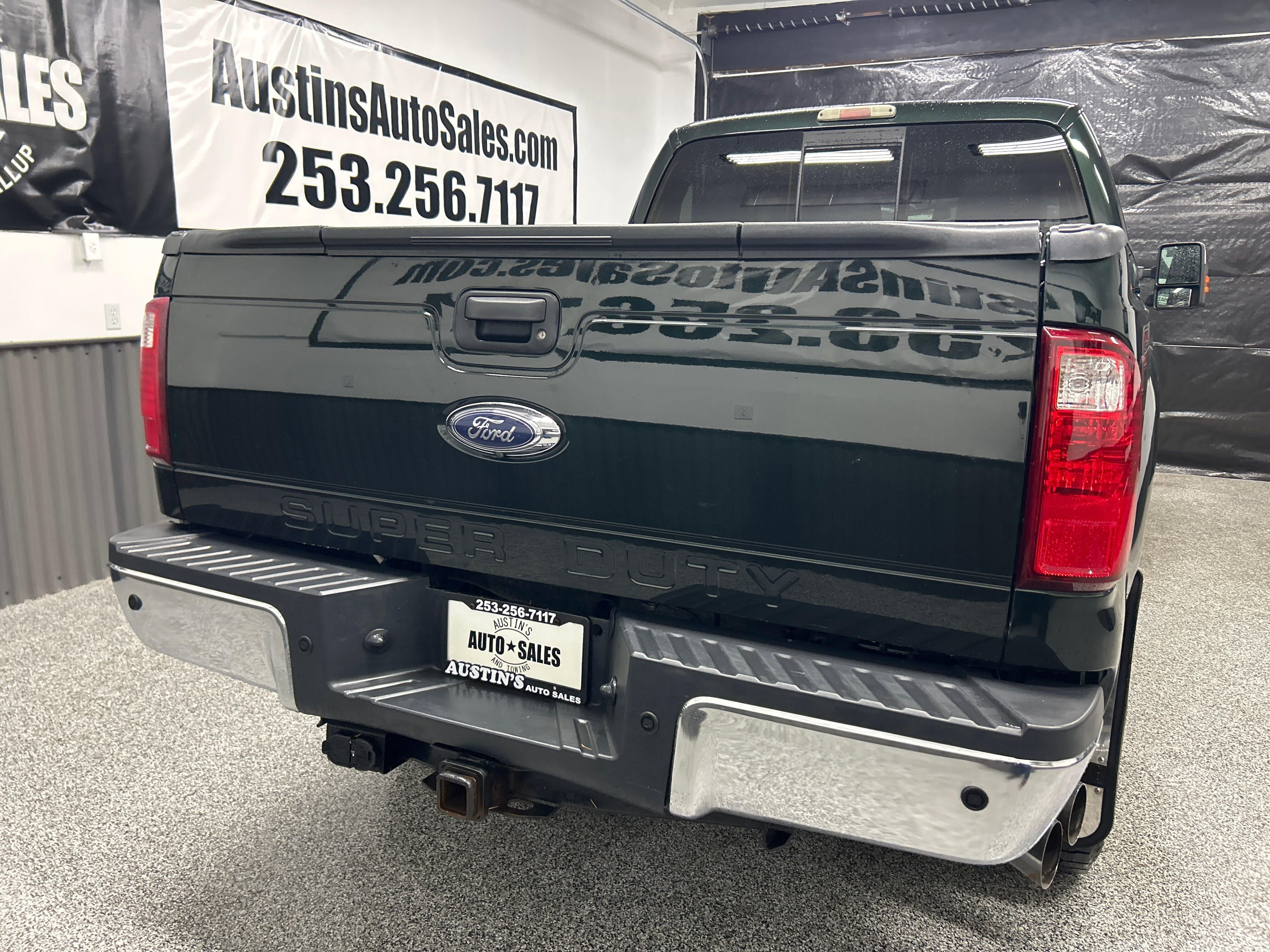 Used 2014 Ford F350 Lariat w/ Lariat Ultimate Package image 5