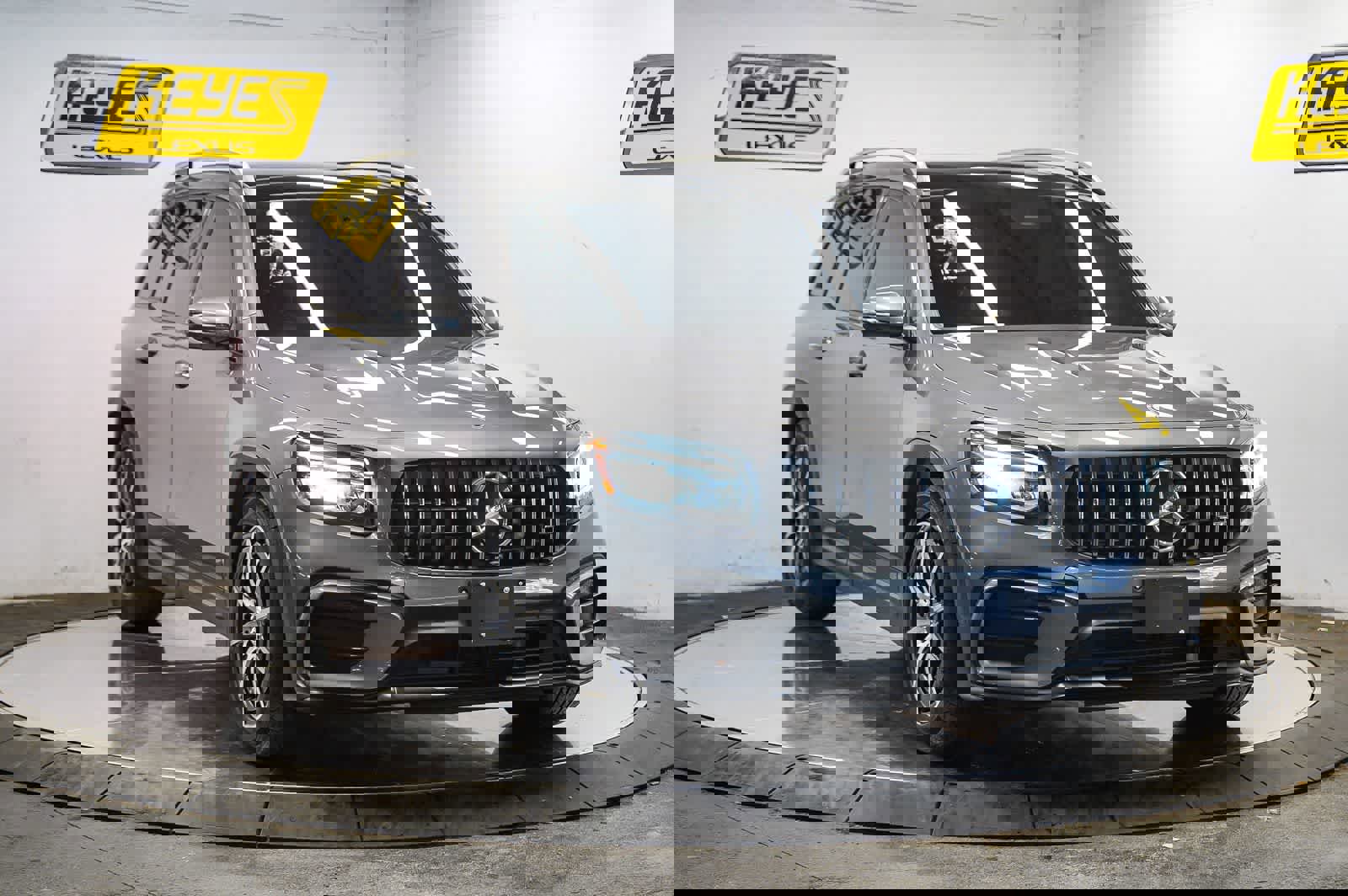 Used 2025 Mercedes-Benz GLB 35 AMG AMG GLB 35 image 5