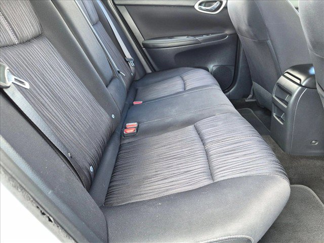 Used 2016 Nissan Sentra SV FWD image 19