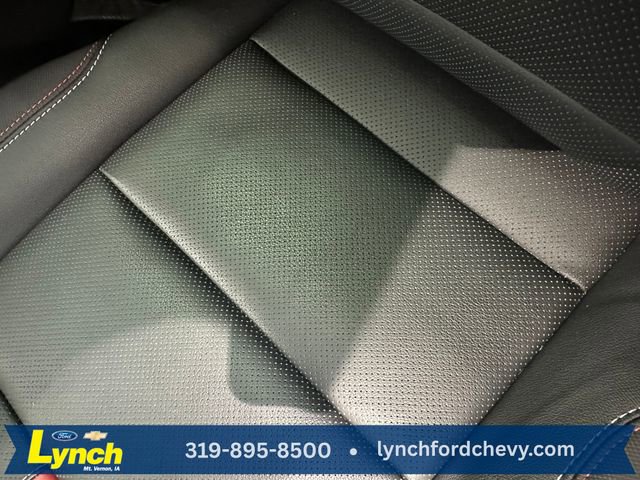 Used 2024 Chevrolet Traverse RS w/ LPO, Floor Liner Package AWD/4WD image 9