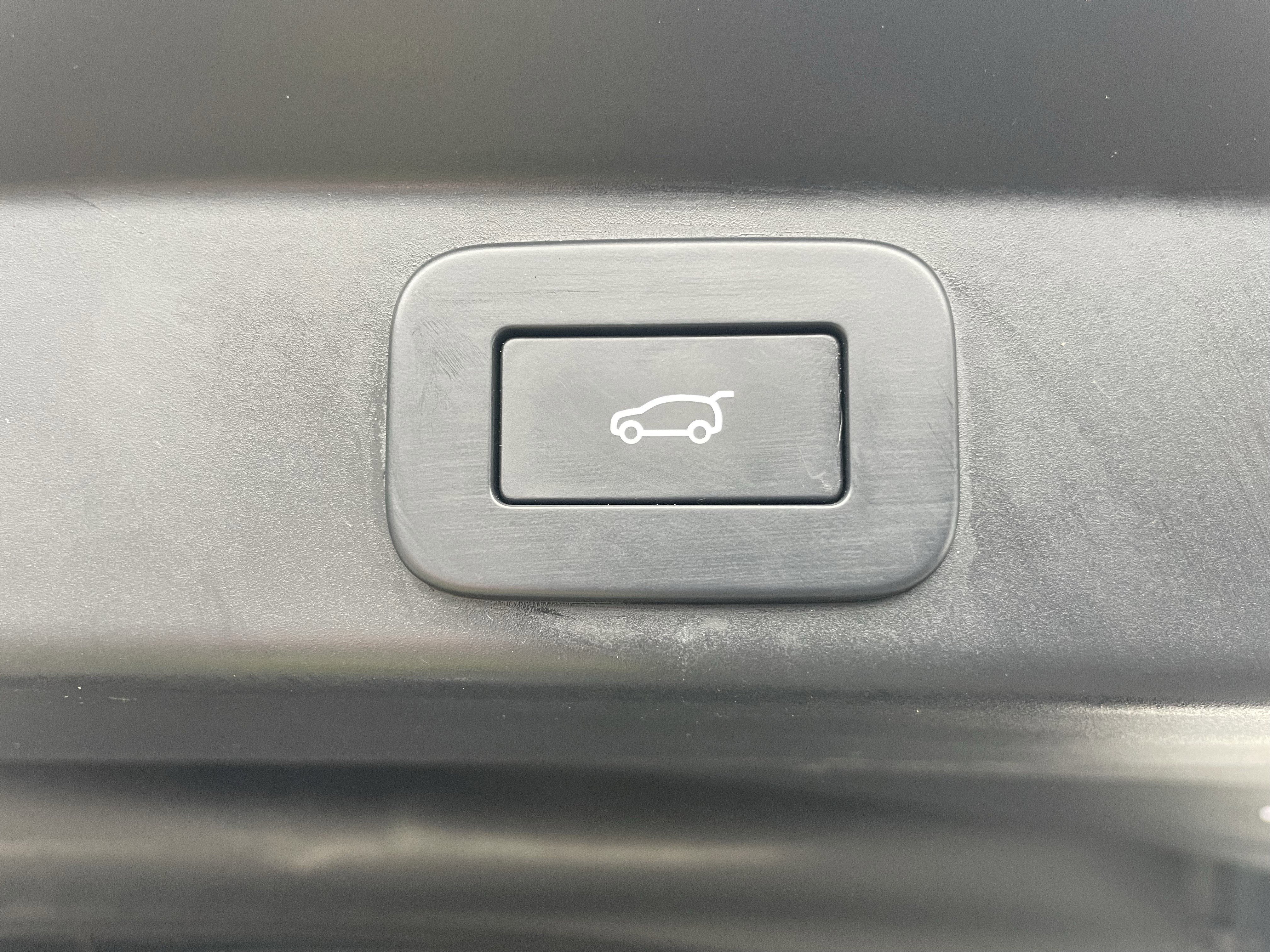 Certified 2023 Land Rover Range Rover Sport SE Dynamic image 38