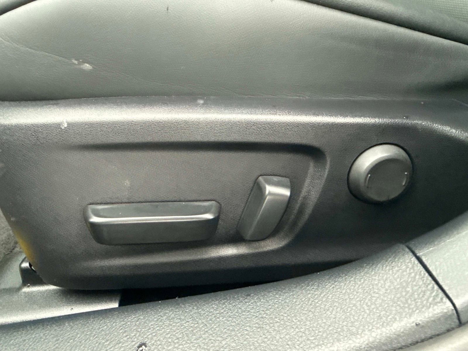 Used 2022 Lexus IS 350 F Sport w/ Accessory Package image 19