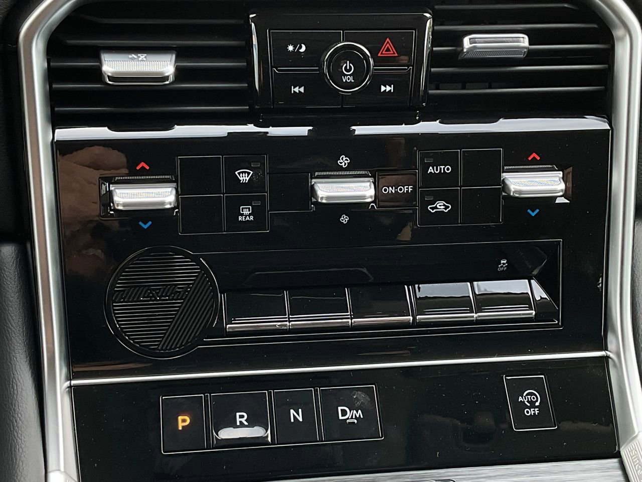 New 2026 Nissan Armada SV image 37