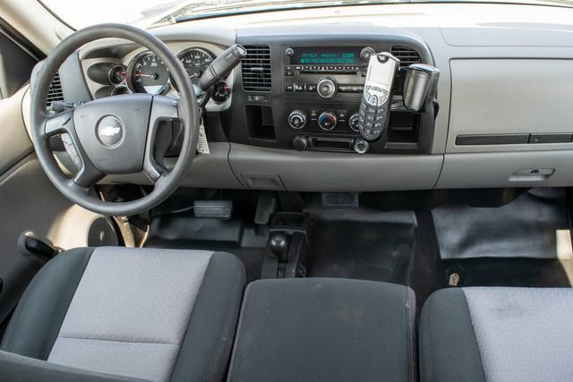 Used 2008 Chevrolet Silverado 3500 W/T AWD/4WD image 14