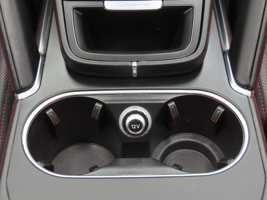 Certified 2023 Porsche Cayenne Turbo S AWD/4WD image 31