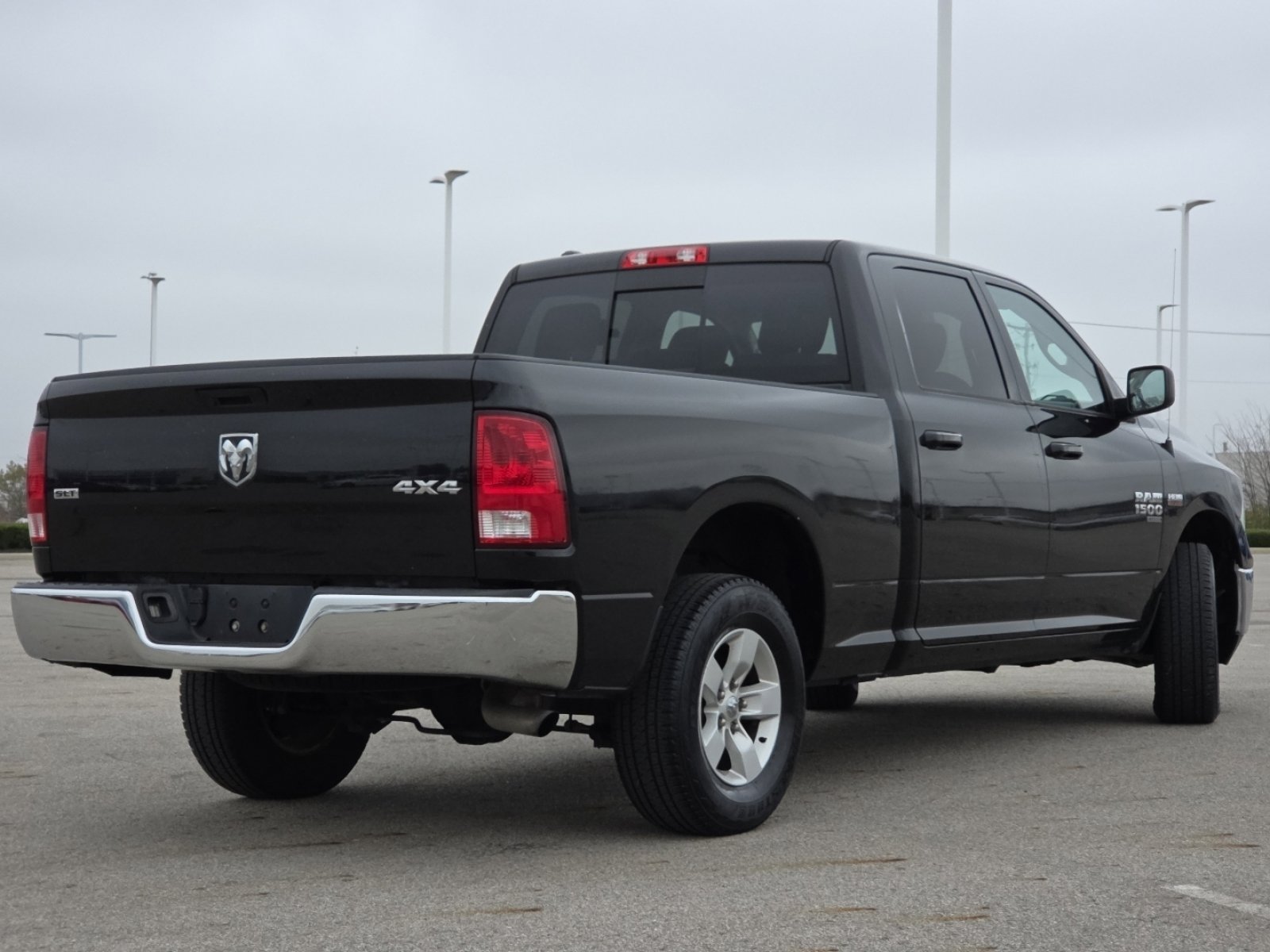 Used 2019 RAM 1500 Classic SLT image 17