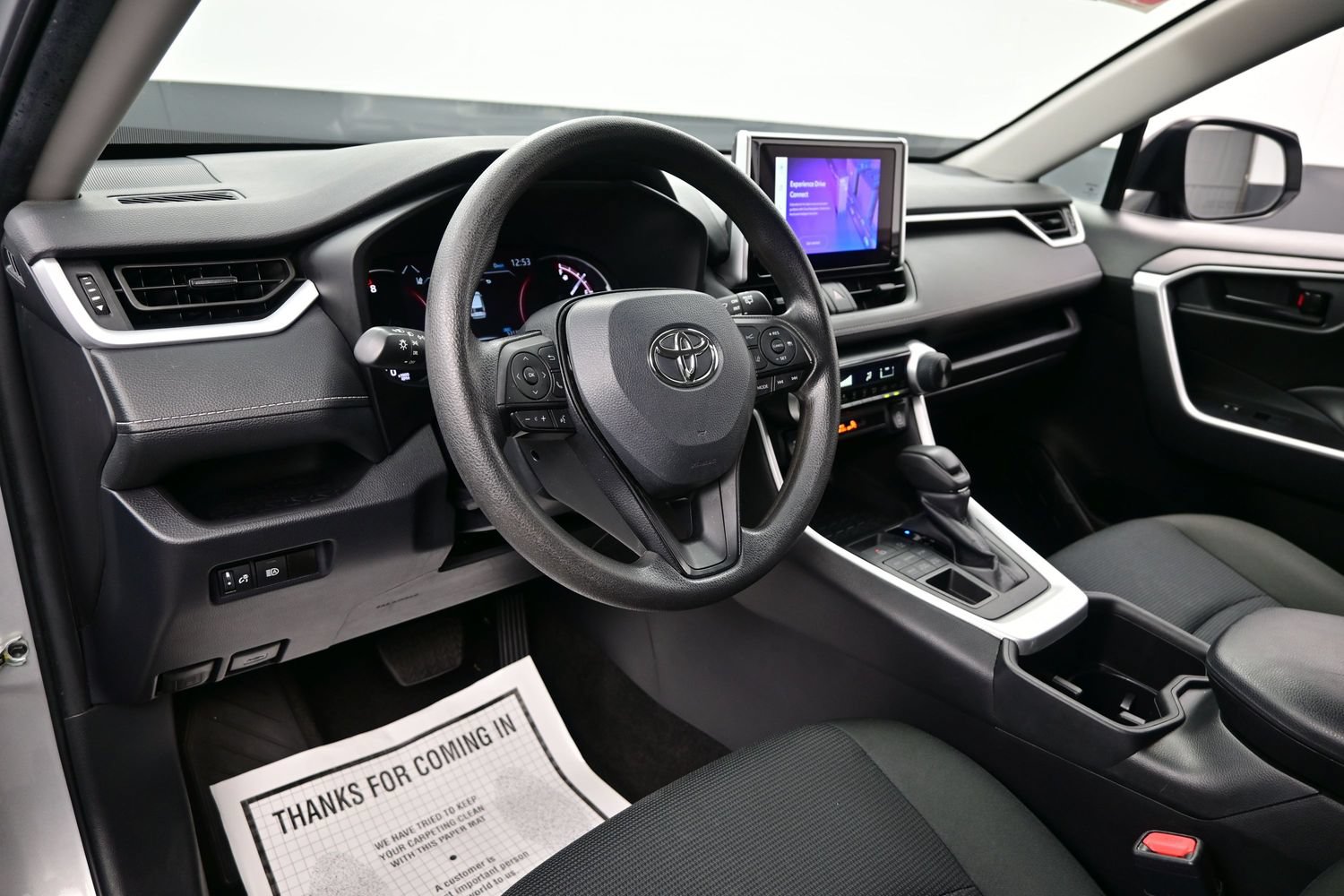 Used 2024 Toyota RAV4 LE AWD/4WD image 12