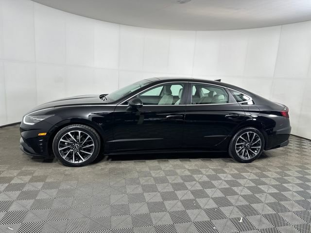 Used 2023 Hyundai Sonata Limited w/ Preferred Accessory Package image 6