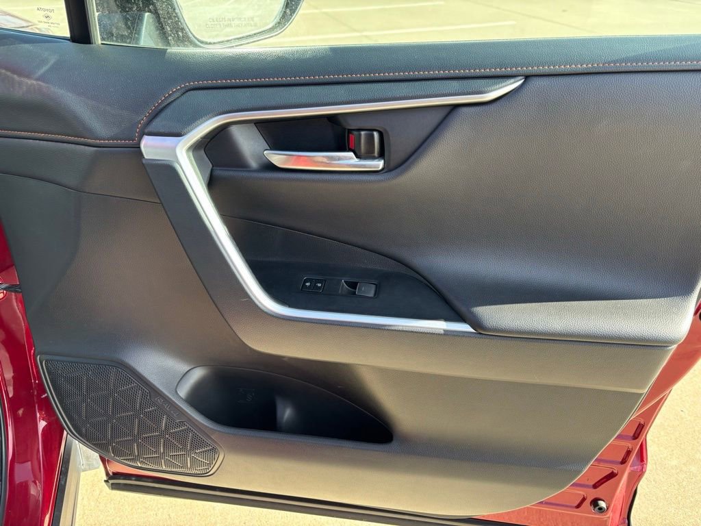 Used 2024 Toyota RAV4 Adventure image 17