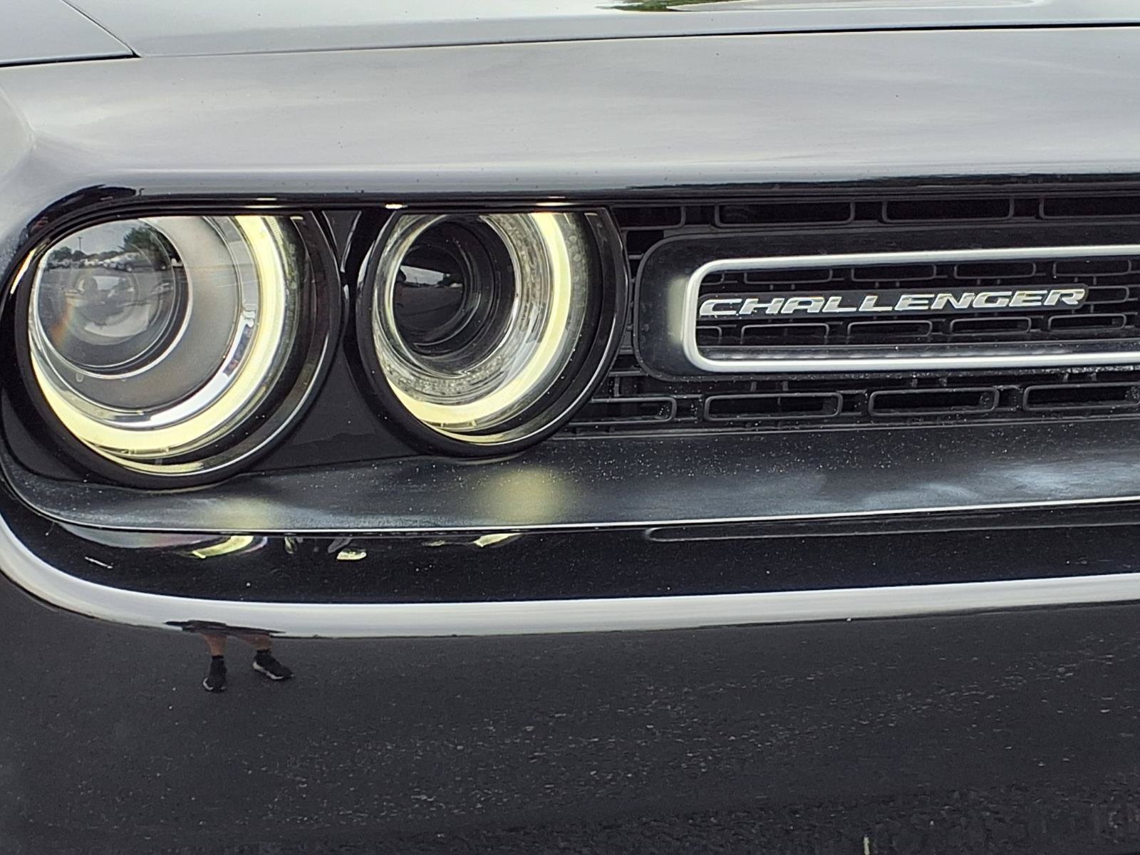 Used 2023 Dodge Challenger SXT RWD image 28